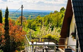 Direkt am Wald mit Panoramablick bis zur Pfalz